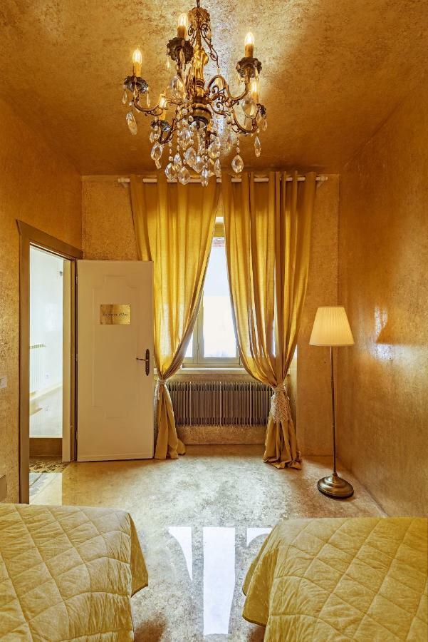 Elegant Historic Large House On Lake Como Lejlighed Gravedona Eksteriør billede